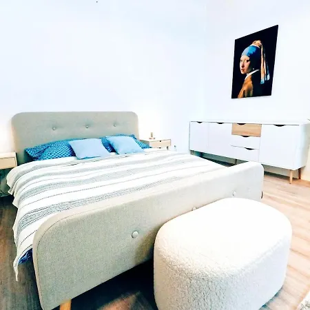 Lazaretska In Center, Great Location, Stylish, Near Eurovea * Bratislava